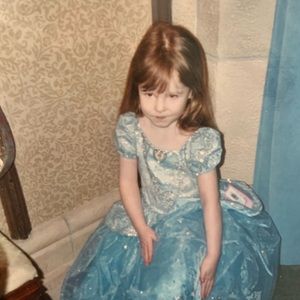 Meet your Posher, Kenzie